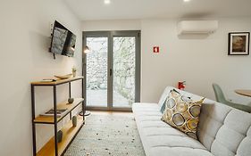Courtyard Oporto Design Apartments By Vacationy